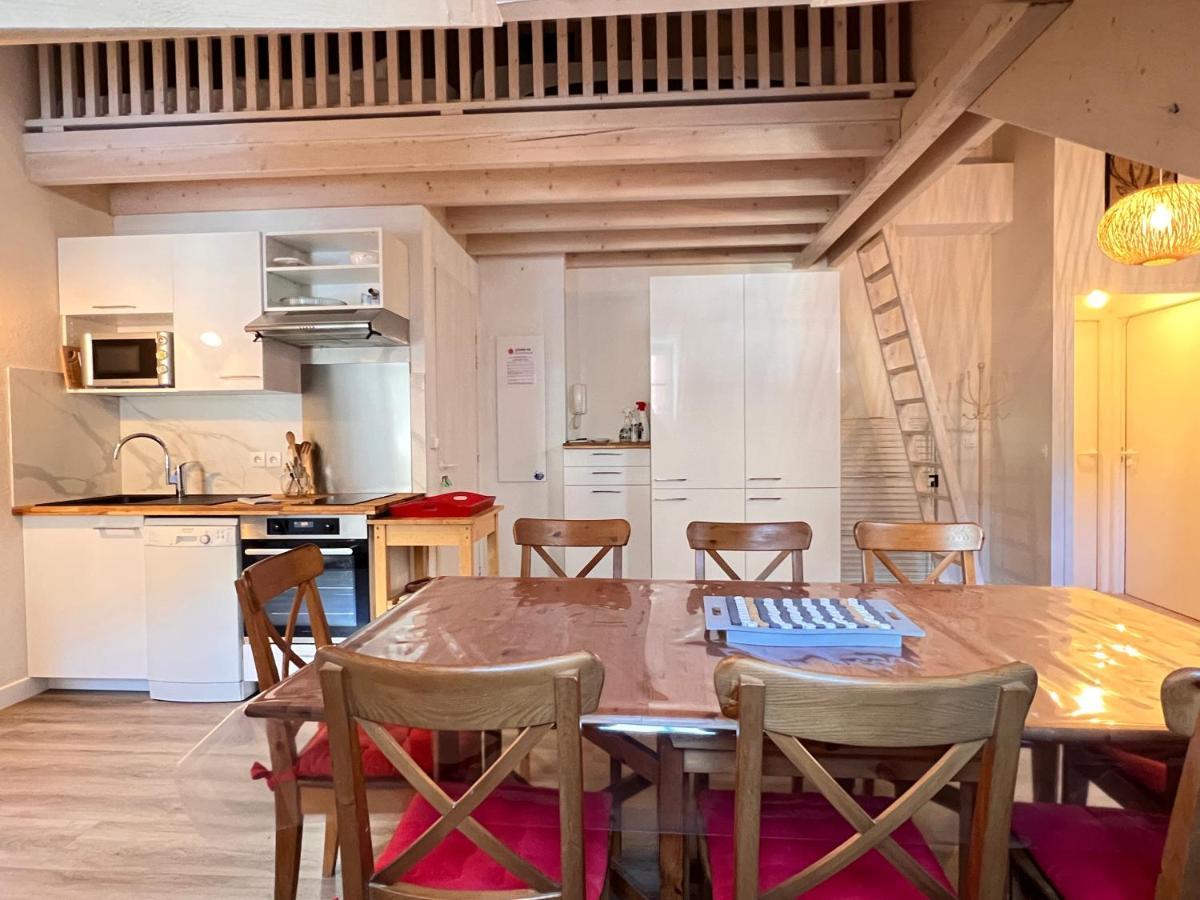 Place De La Mairie T2 Type Loft 70M2 Terrasse 35M2 Cauterets Exterior foto
